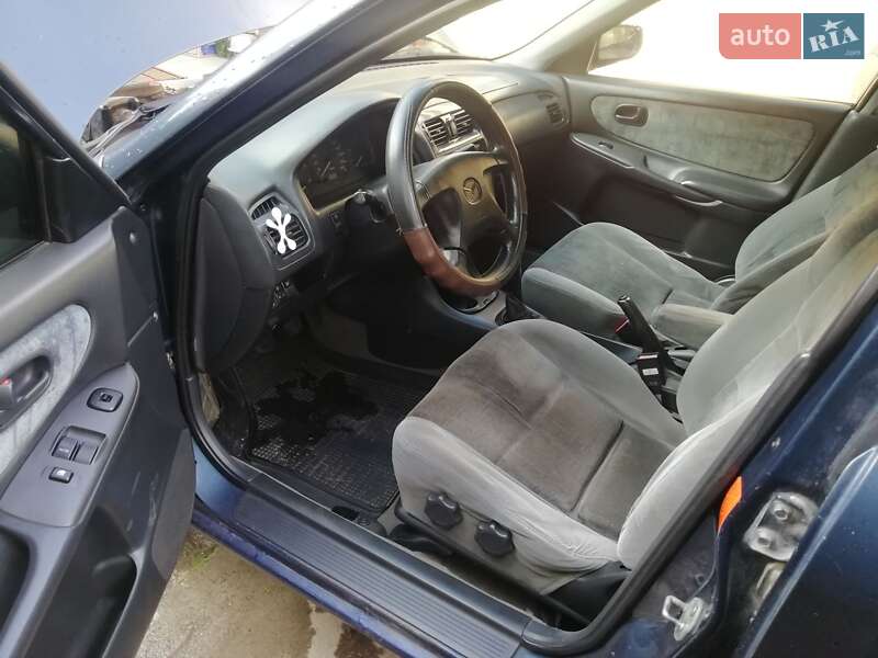 Седан Mazda 626 1999 в Виннице