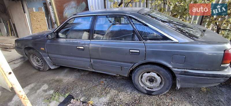 Хэтчбек Mazda 626 1988 в Днепре