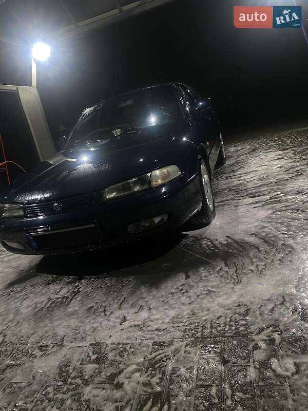 Седан Mazda 626 1995 в Шепетівці