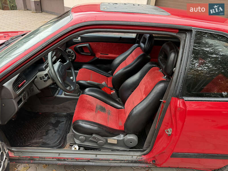 Купе Mazda 626 1989 в Дніпрі