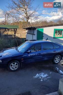 Хетчбек Mazda 626 1996 в Нововолинську