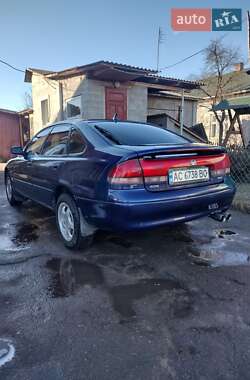 Хетчбек Mazda 626 1996 в Нововолинську