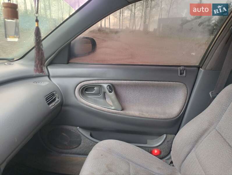 Седан Mazda 626 1992 в Чернівцях фото 13 Седан Mazda 626 1992 в Чернівцях