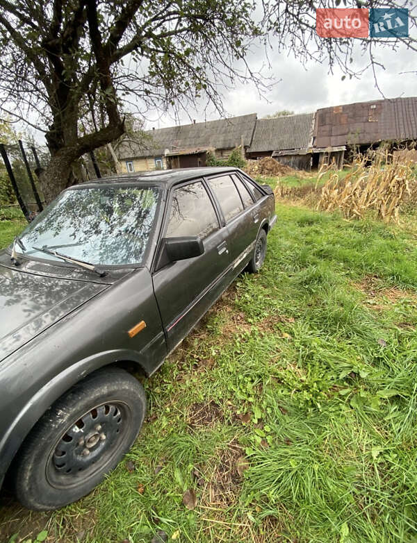 Хэтчбек Mazda 626 1986 в Коростене