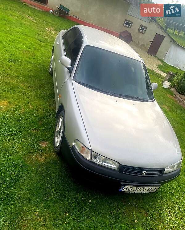 Седан Mazda 626 1993 в Лановцах