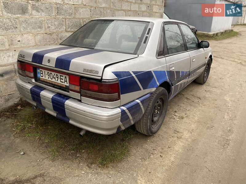 Седан Mazda 626 1989 в Кременчуці