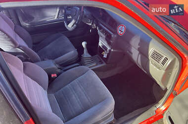 Седан Mazda 626 1988 в Полтаве