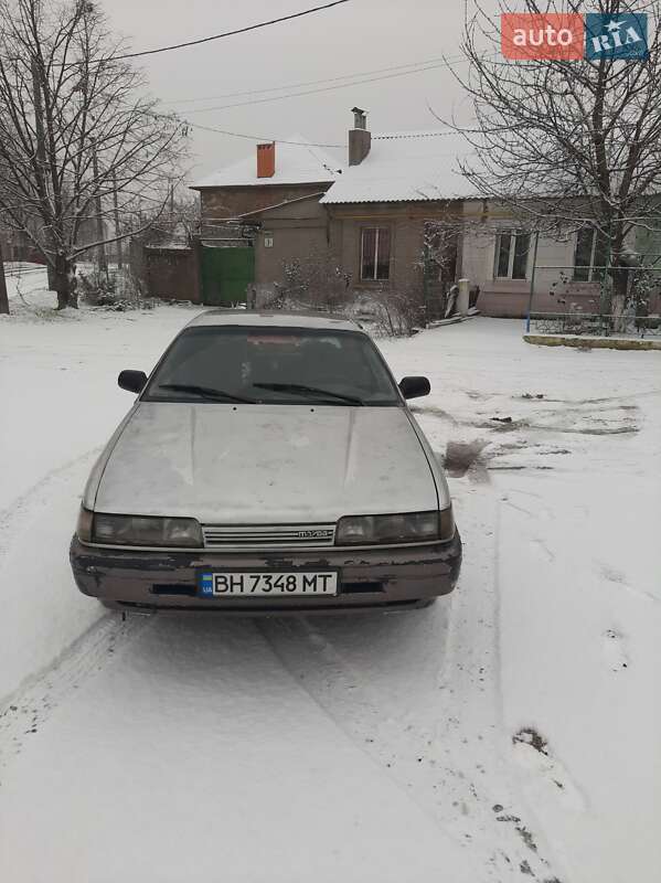 Хэтчбек Mazda 626 1989 в Одессе