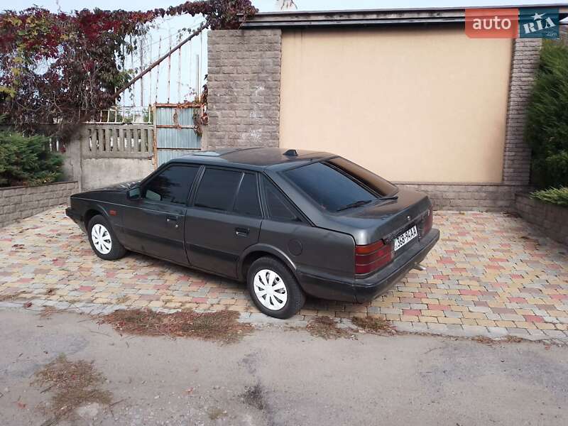 Хэтчбек Mazda 626 1987 в Никополе