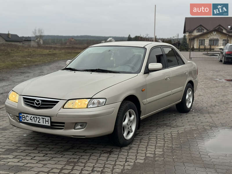 Седан Mazda 626 2001 в Яворове