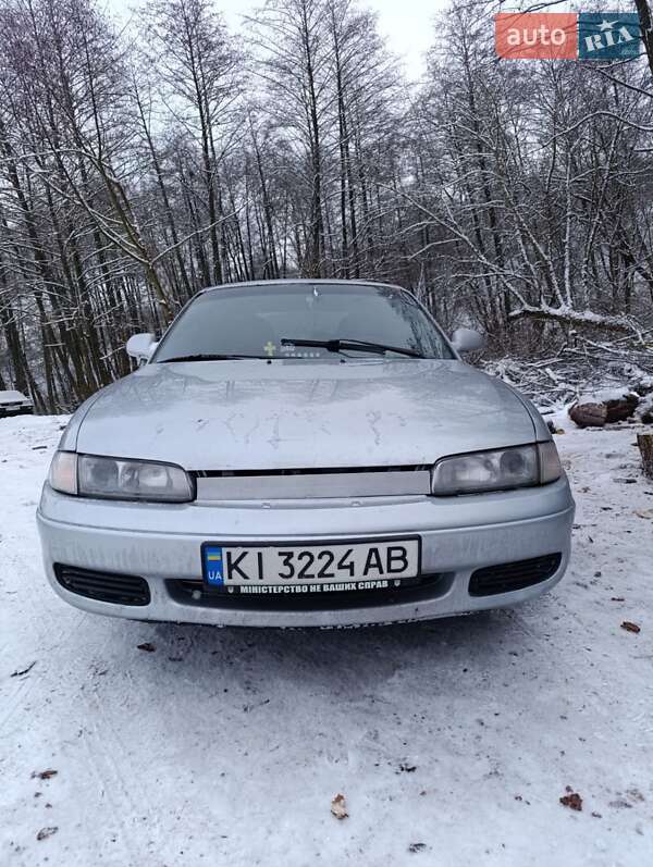 Седан Mazda 626 1995 в Киеве