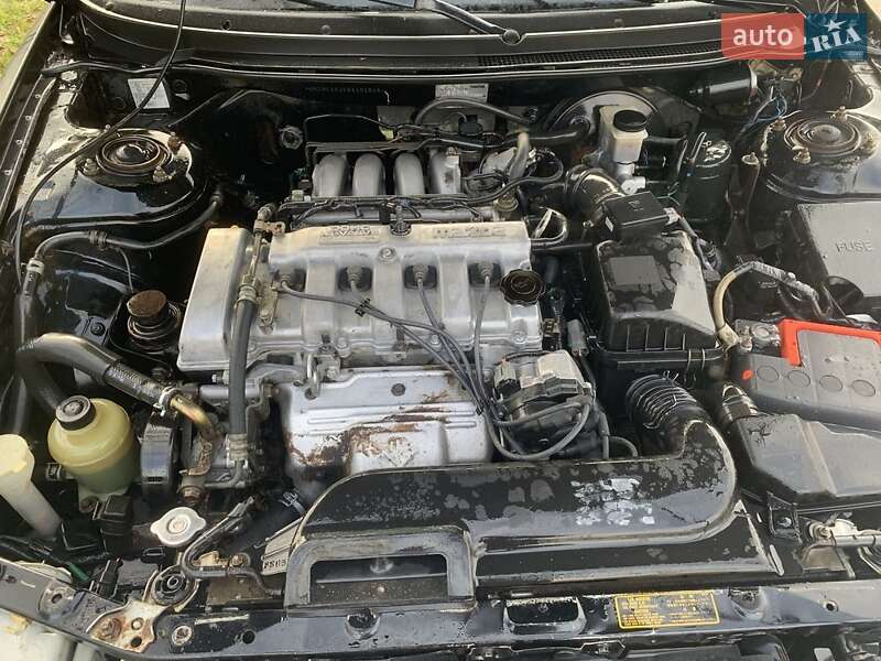 Седан Mazda 626 1993 в Мостиске