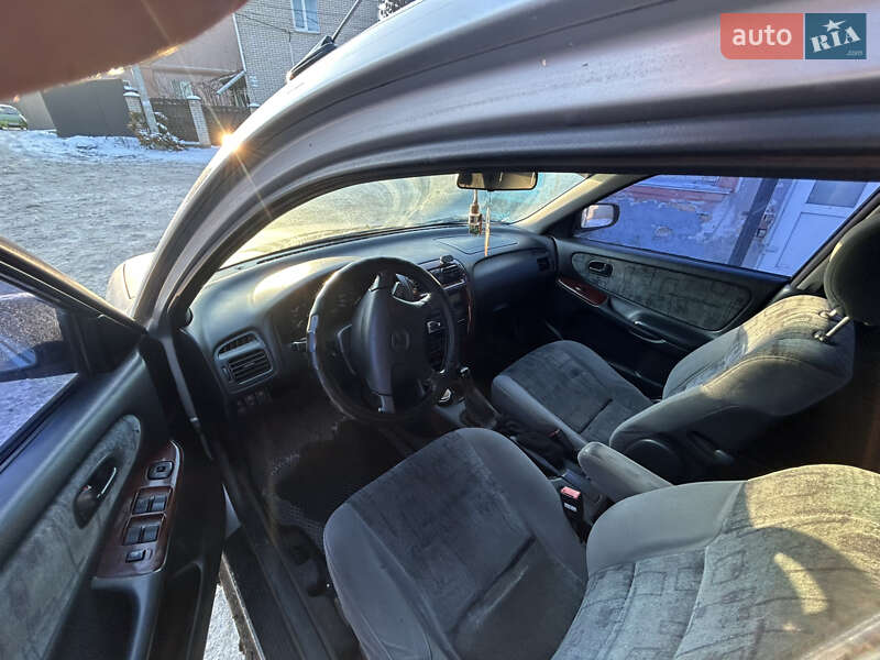 Седан Mazda 626 1999 в Виннице