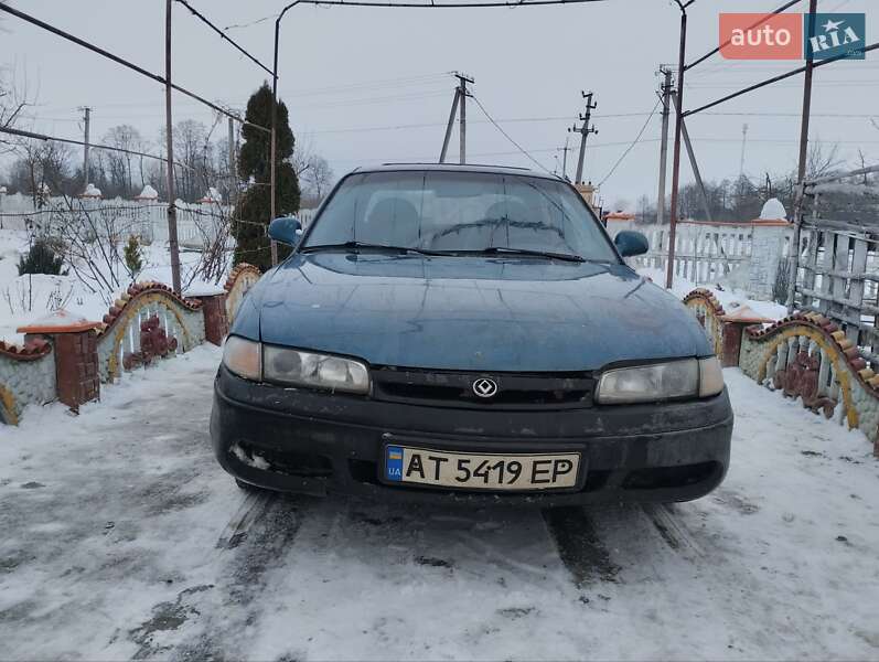 Седан Mazda 626 1992 в Калуші