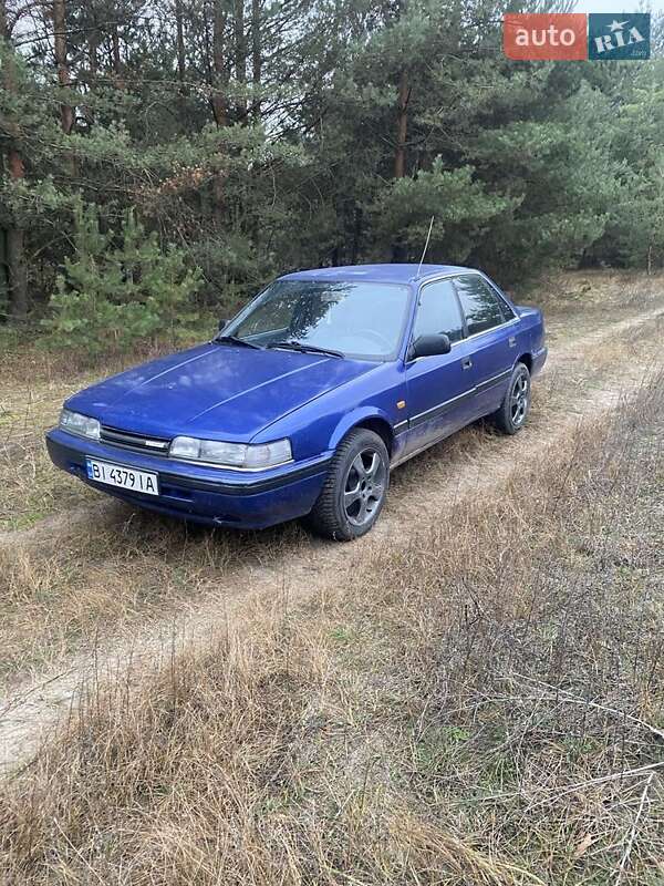 Седан Mazda 626 1987 в Кременчуці