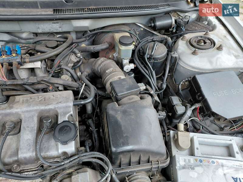 Седан Mazda 626 1996 в Кривому Розі