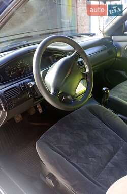 Хетчбек Mazda 626 1996 в Нововолинську
