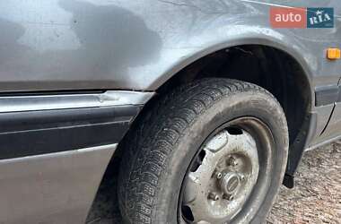 Седан Mazda 626 1988 в Малині
