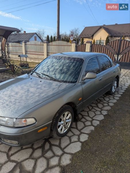 Седан Mazda 626 1996 в Яворові