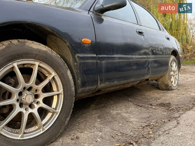 Седан Mazda 626 1996 в Киеве