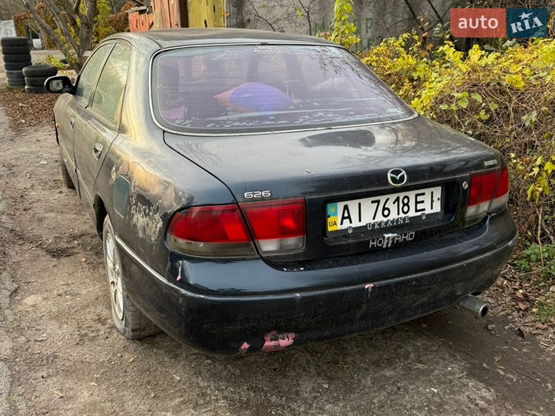 Седан Mazda 626 1996 в Киеве