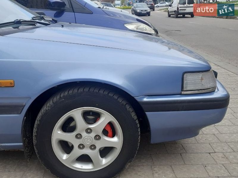 Хэтчбек Mazda 626 1989 в Ужгороде