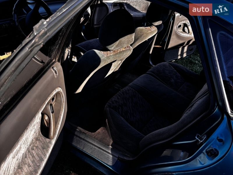 Хэтчбек Mazda 626 1992 в Раздельной