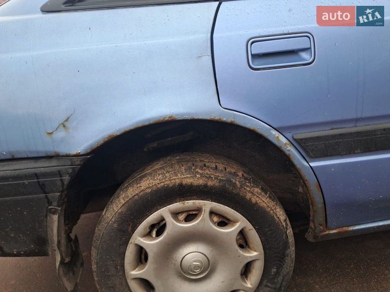 Хэтчбек Mazda 626 1991 в Чернигове