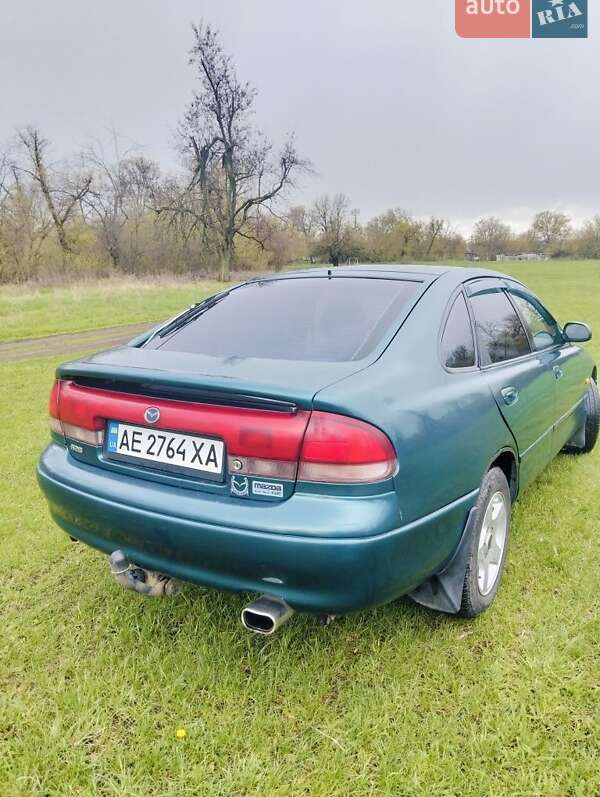 Хетчбек Mazda 626 1995 в Кам'янському
