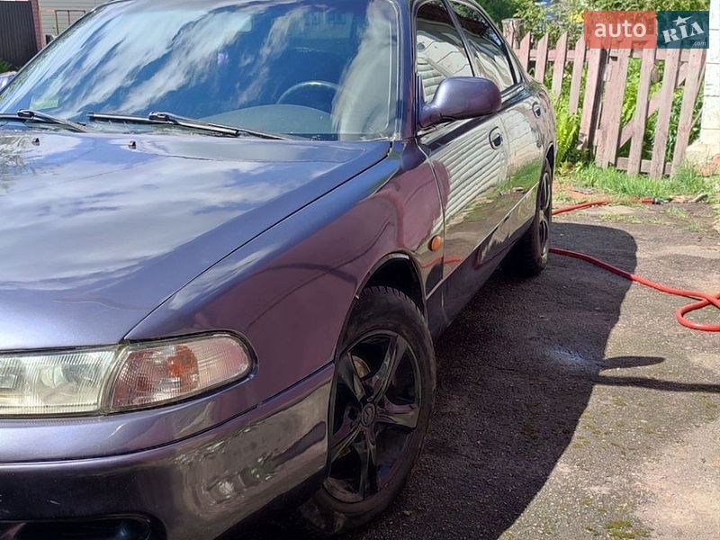 Седан Mazda 626 1995 в Шостці
