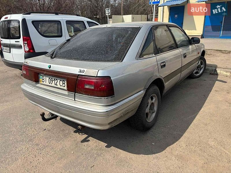 Хэтчбек Mazda 626 1988 в Кременчуге