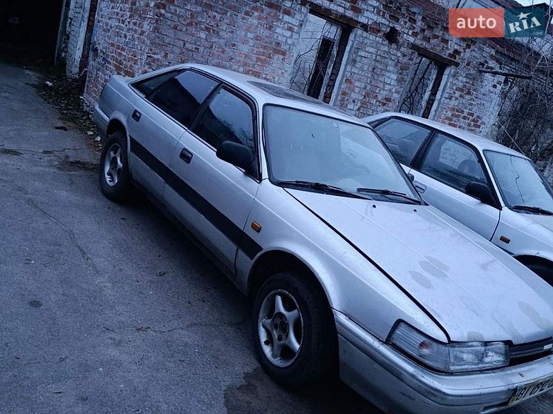 Хэтчбек Mazda 626 1988 в Кременчуге
