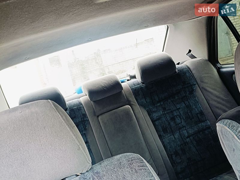 Седан Mazda 626 1998 в Одессе