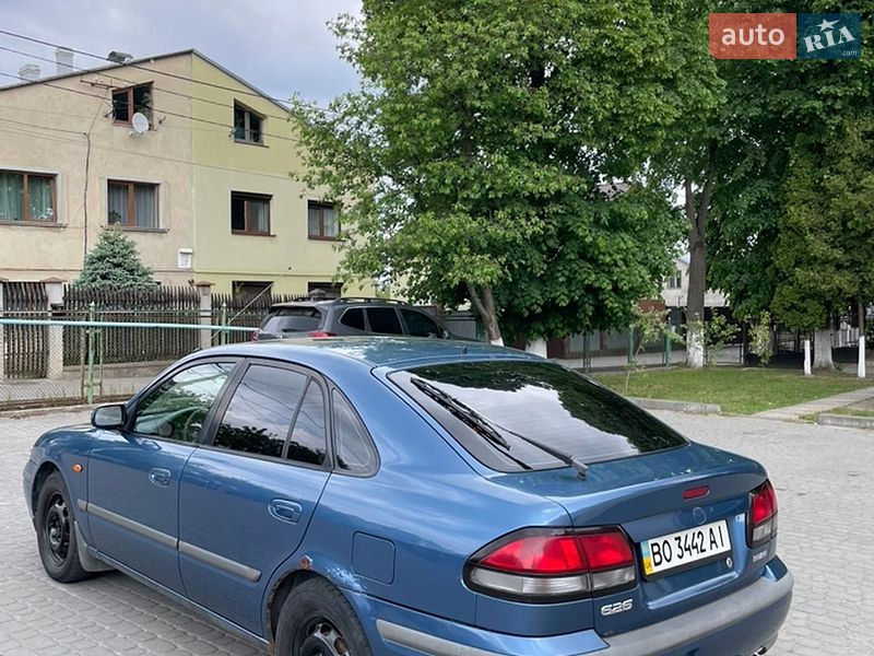 Седан Mazda 626 1998 в Львові