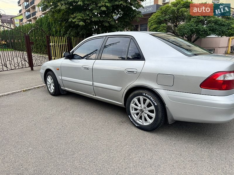 Седан Mazda 626 2001 в Софіївській Борщагівці