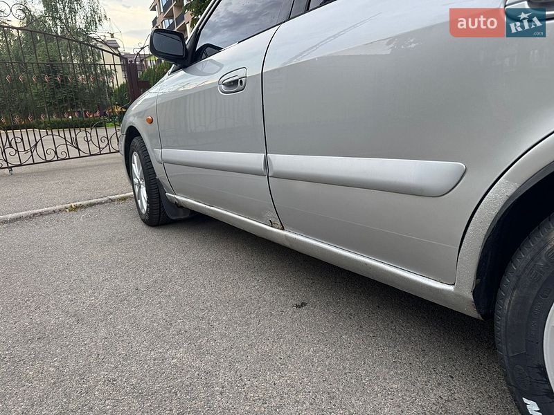 Седан Mazda 626 2001 в Софіївській Борщагівці