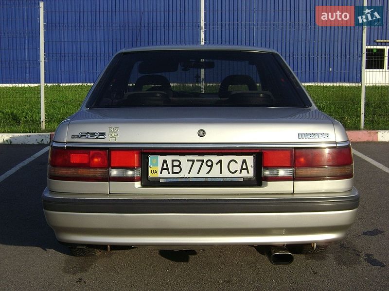 Седан Mazda 626 1989 в Вінниці