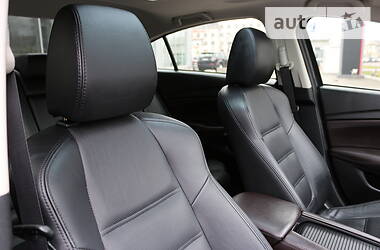Седан Mazda 6 2015 в 