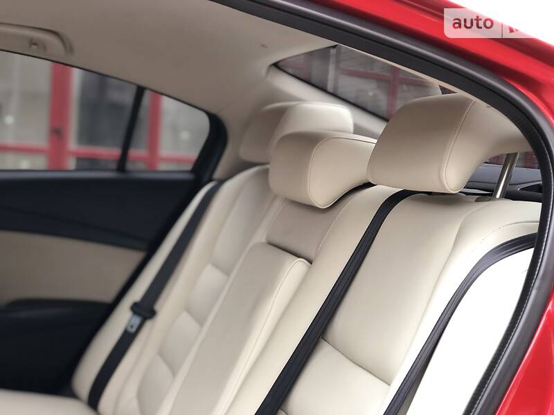 Седан Mazda 6 2015 в Івано-Франківську