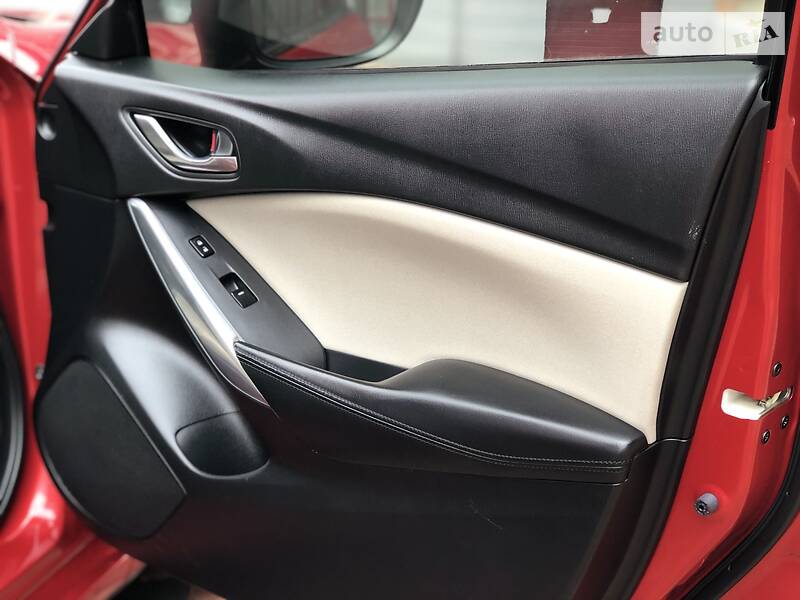 Седан Mazda 6 2015 в Івано-Франківську