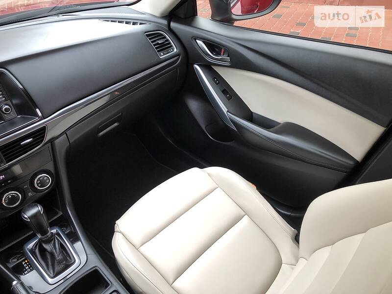 Седан Mazda 6 2015 в Івано-Франківську