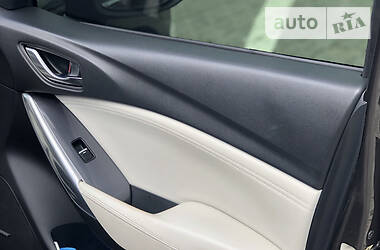 Седан Mazda 6 2015 в 