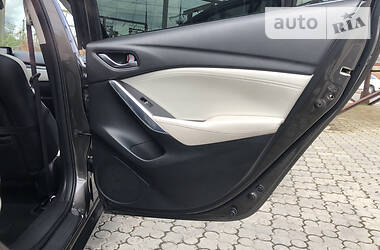 Седан Mazda 6 2015 в 