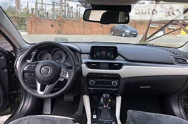 Седан Mazda 6 2015 в 