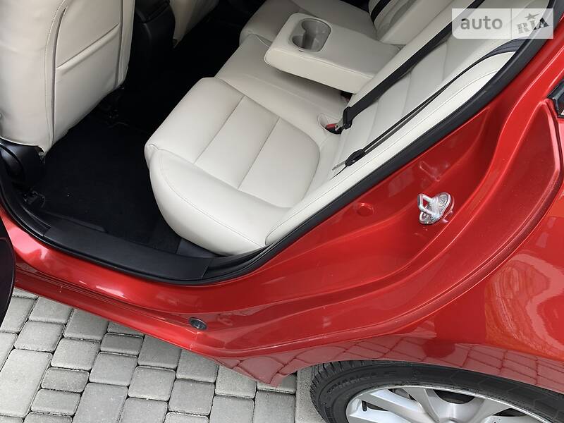 Седан Mazda 6 2015 в Івано-Франківську