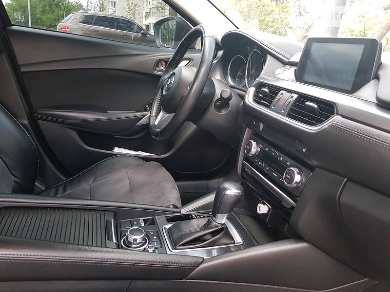 Седан Mazda 6 2015 в Ізюмі