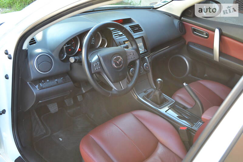 Універсал Mazda 6 2010 в Калуші