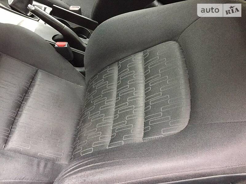 Седан Mazda 6 2002 в Запоріжжі