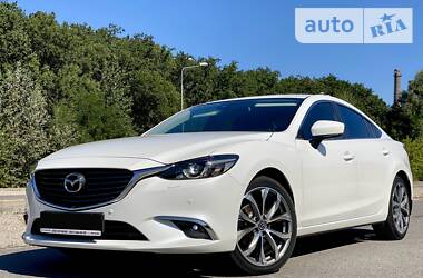 Седан Mazda 6 2017 в Днепре