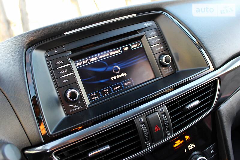 Седан Mazda 6 2014 в Стрию